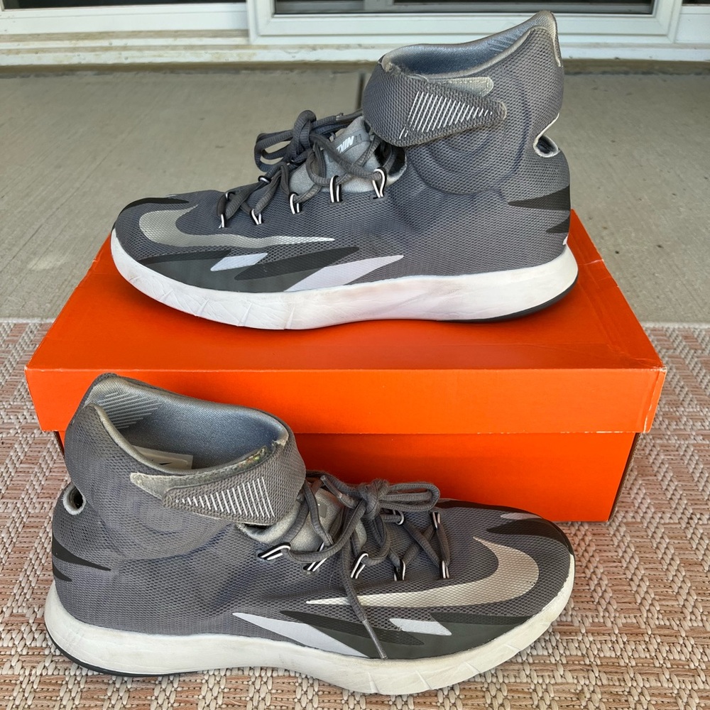 Nike Zoom Hyperrev. Men’s size 10.